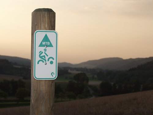 Ausgeschilderte Mountenbikestrecke im Lennetal